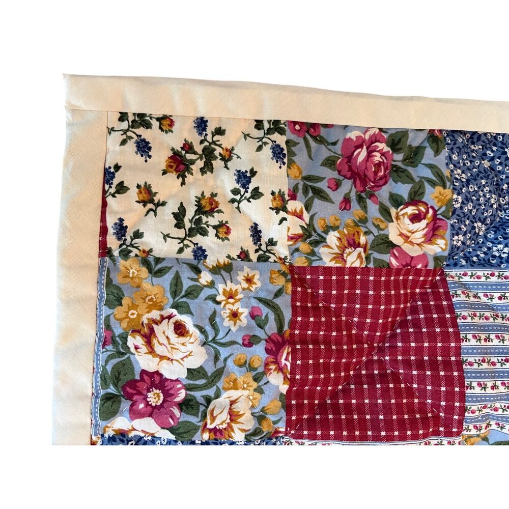 Vintage Handmade Patchwork Quilt Baby Crib Lap Quilt Floral Red Blue 44x40